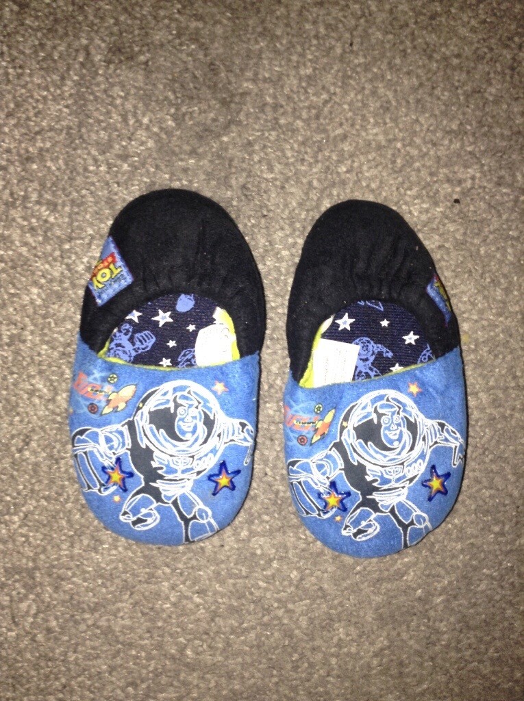 buzz lightyear slippers toddlers